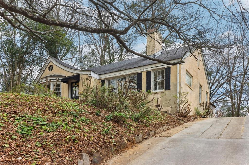 1815 Monroe Drive NE