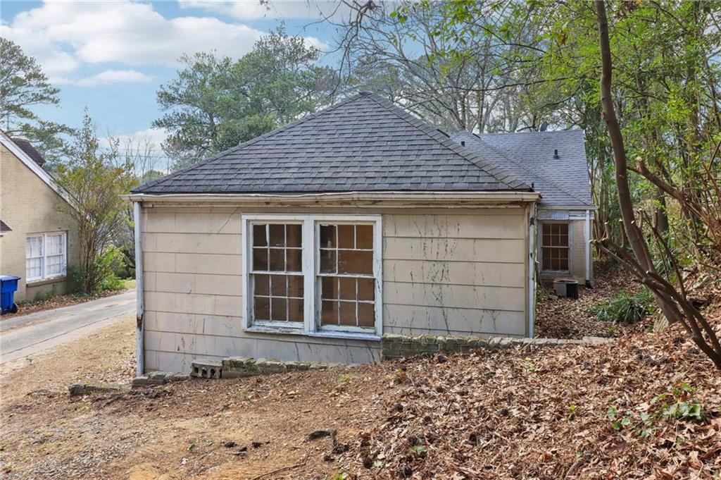 1815 Monroe Drive NE