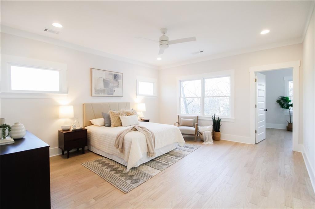 496 Federal Terrace SE