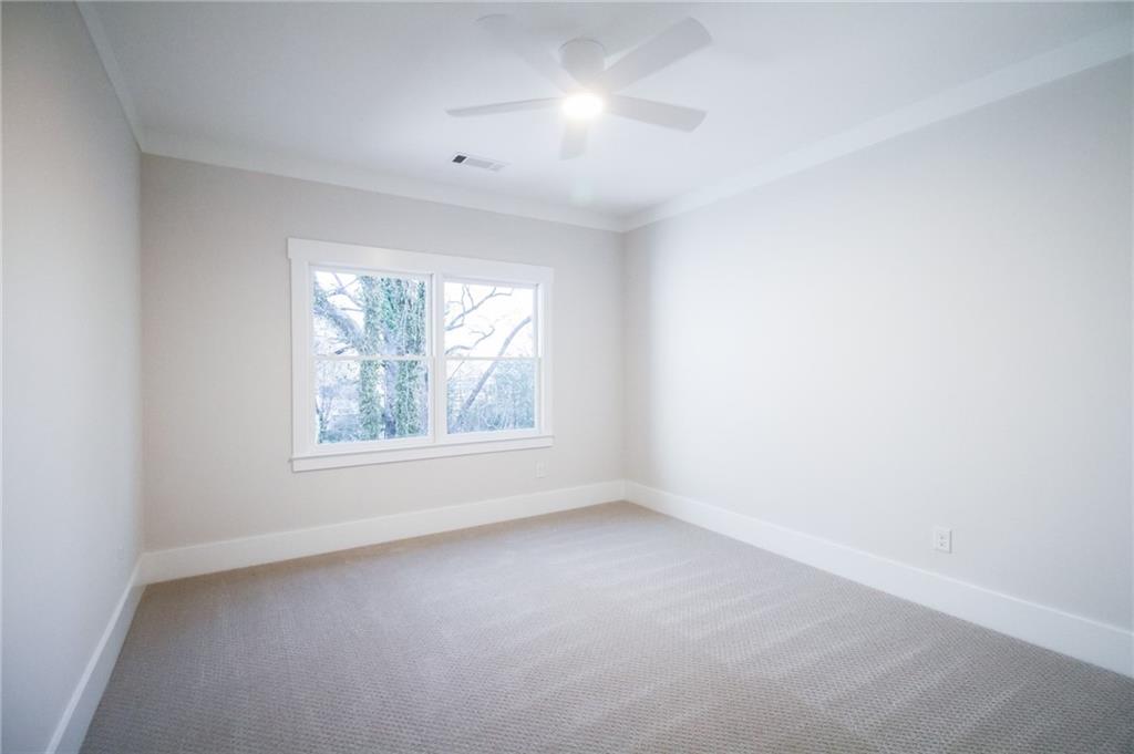 496 Federal Terrace SE