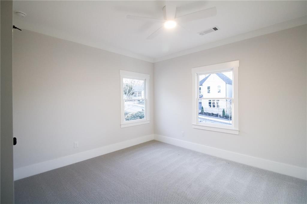 496 Federal Terrace SE