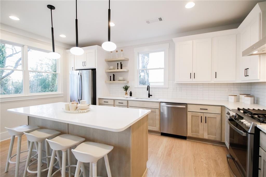 496 Federal Terrace SE