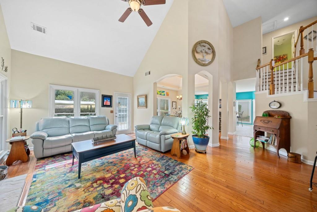 2692 Glenrose Hill