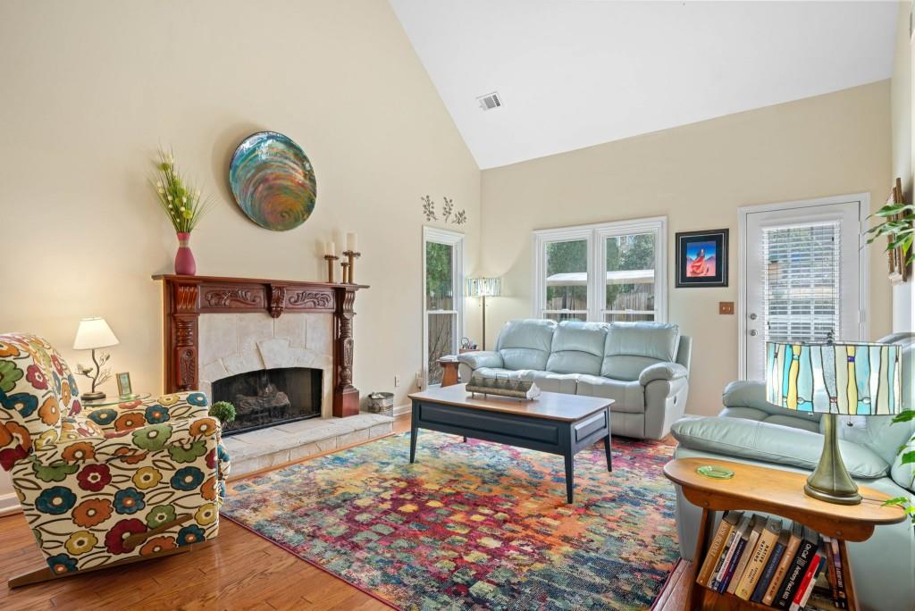 2692 Glenrose Hill