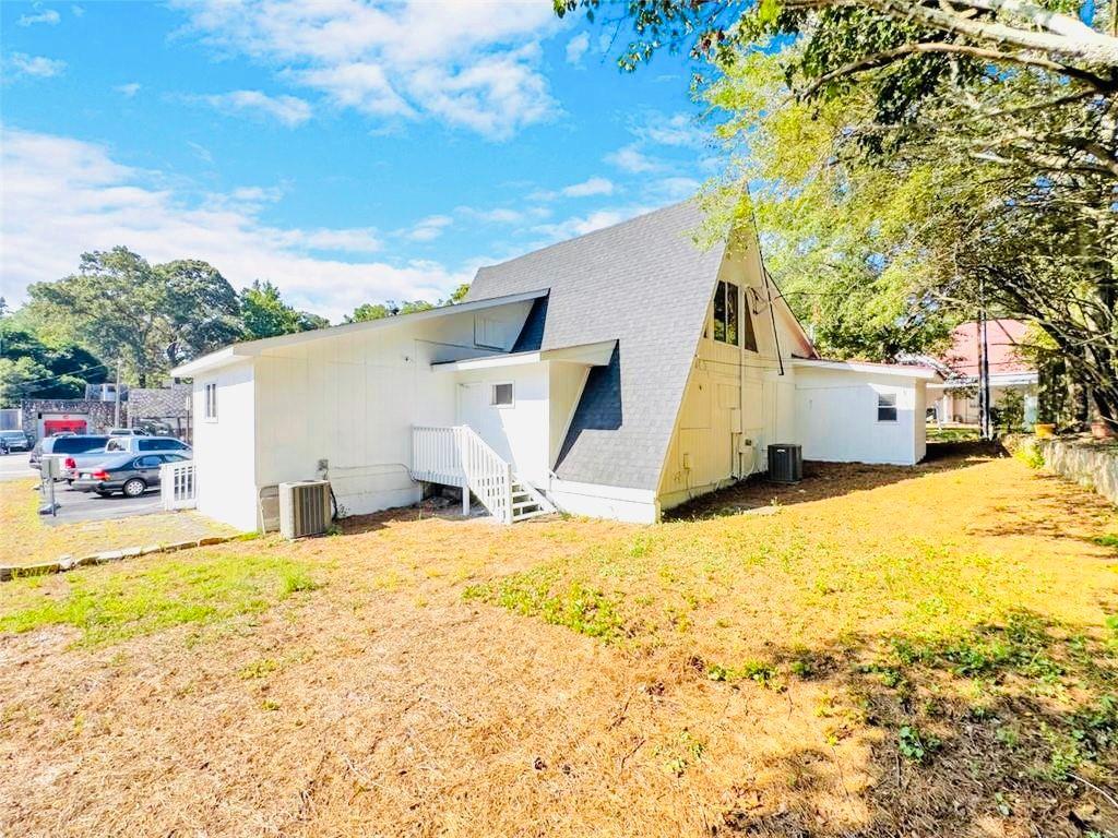 6566 JAMES B RIVERS MEMORIAL Drive
