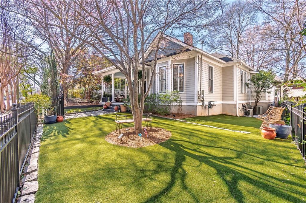 1069 Colquitt Avenue NE