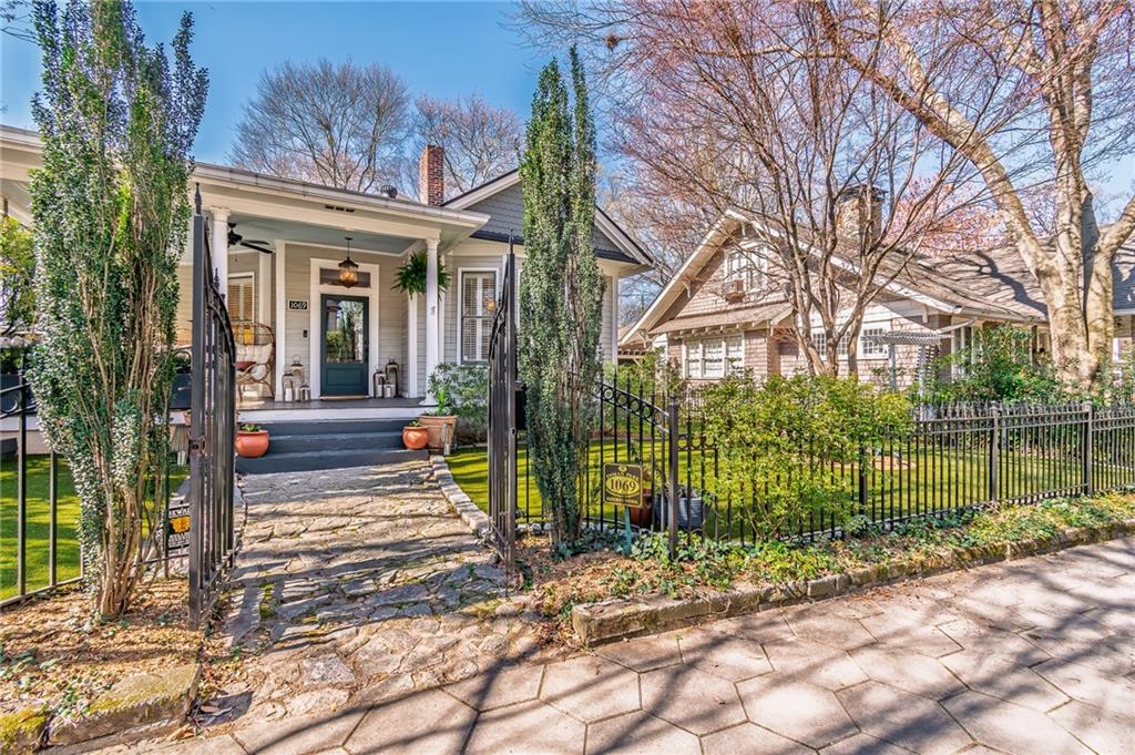 1069 Colquitt Avenue NE