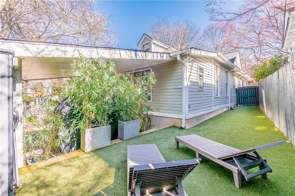 1069 Colquitt Avenue NE