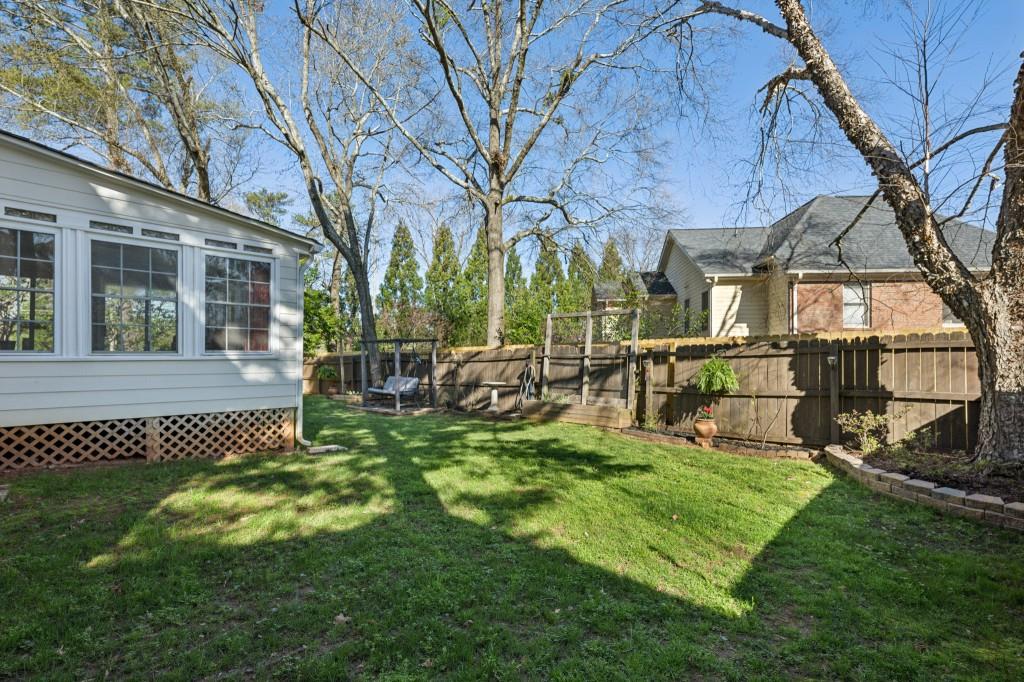 2614 Willow Cove