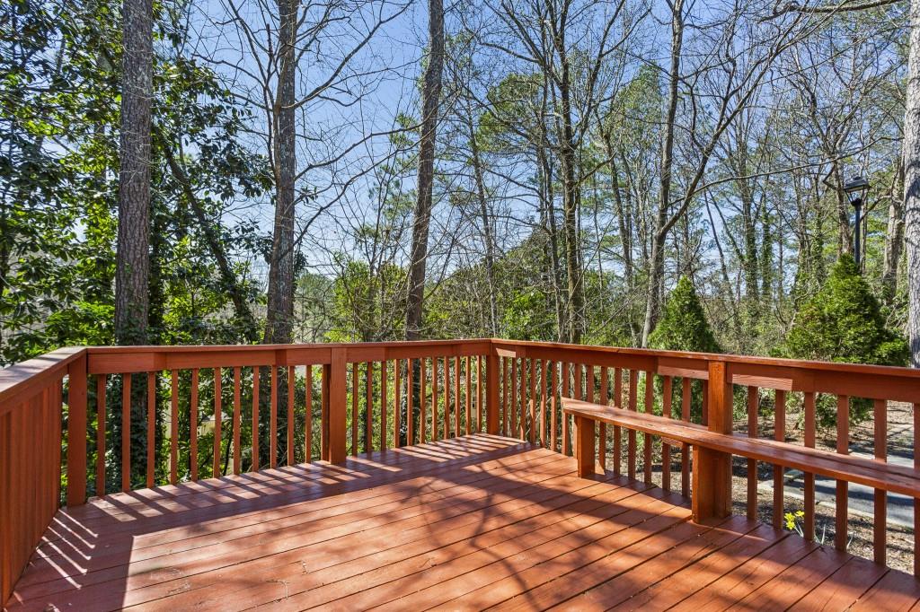 601 Wedgewood Way