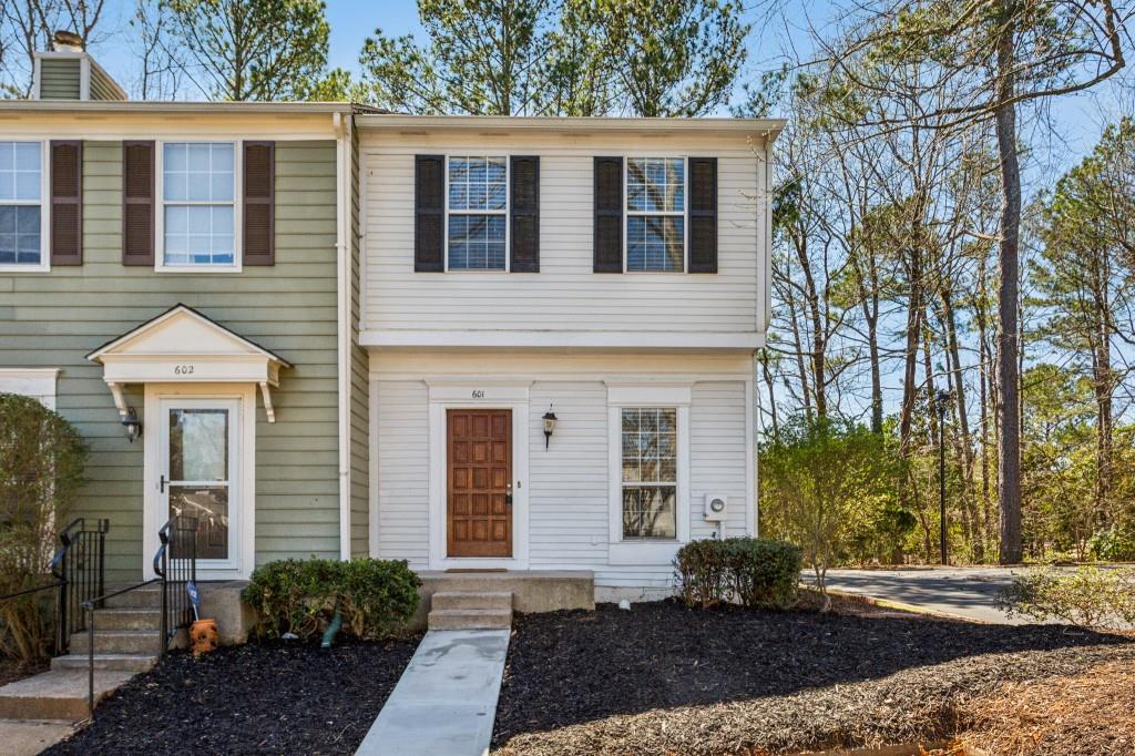 601 Wedgewood Way