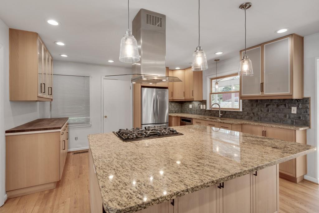 2546 Shetland Drive