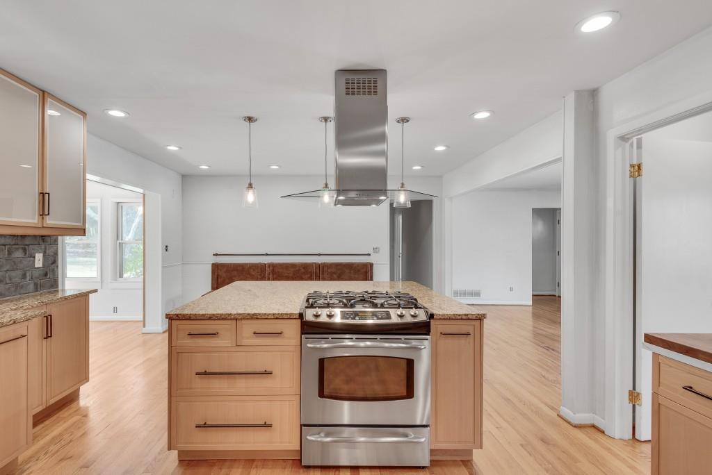 2546 Shetland Drive