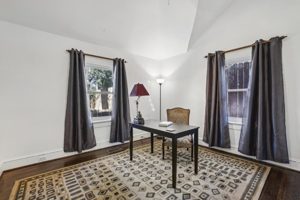 156 Sisson Avenue NE