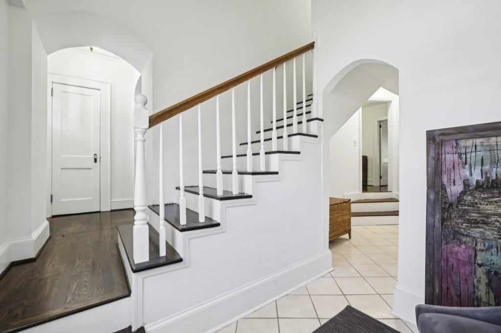 156 Sisson Avenue NE