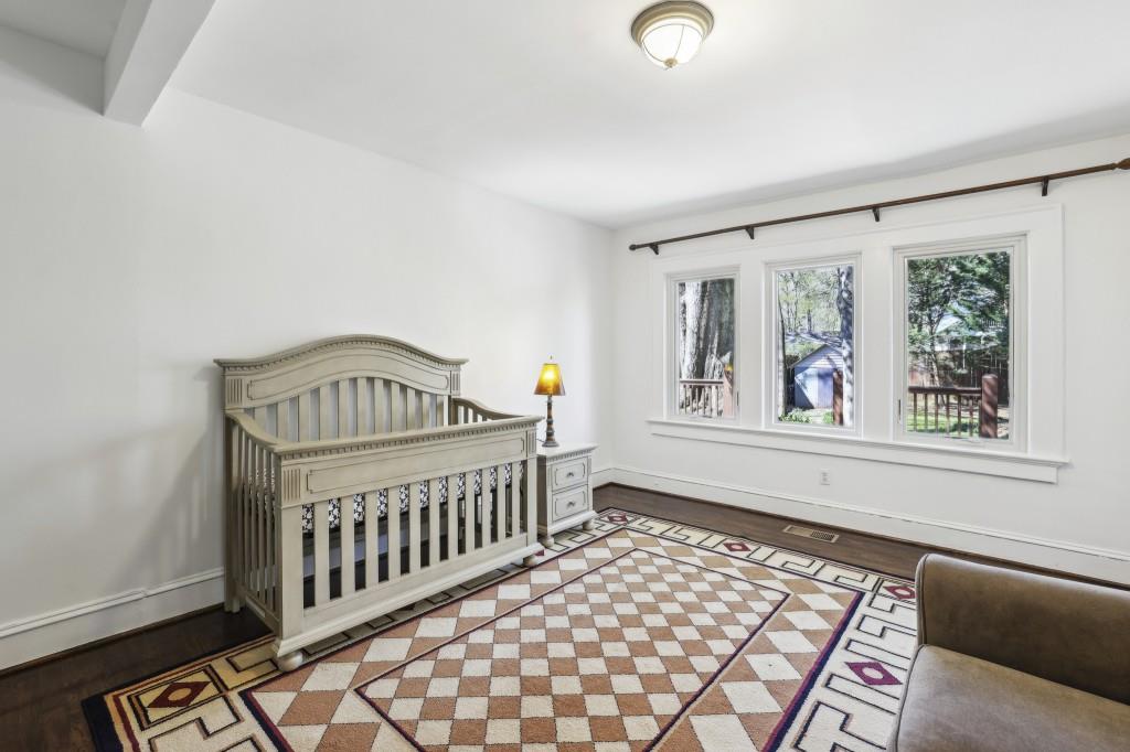 156 Sisson Avenue NE