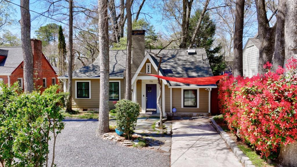 156 Sisson Avenue NE