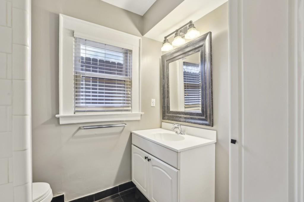 156 Sisson Avenue NE