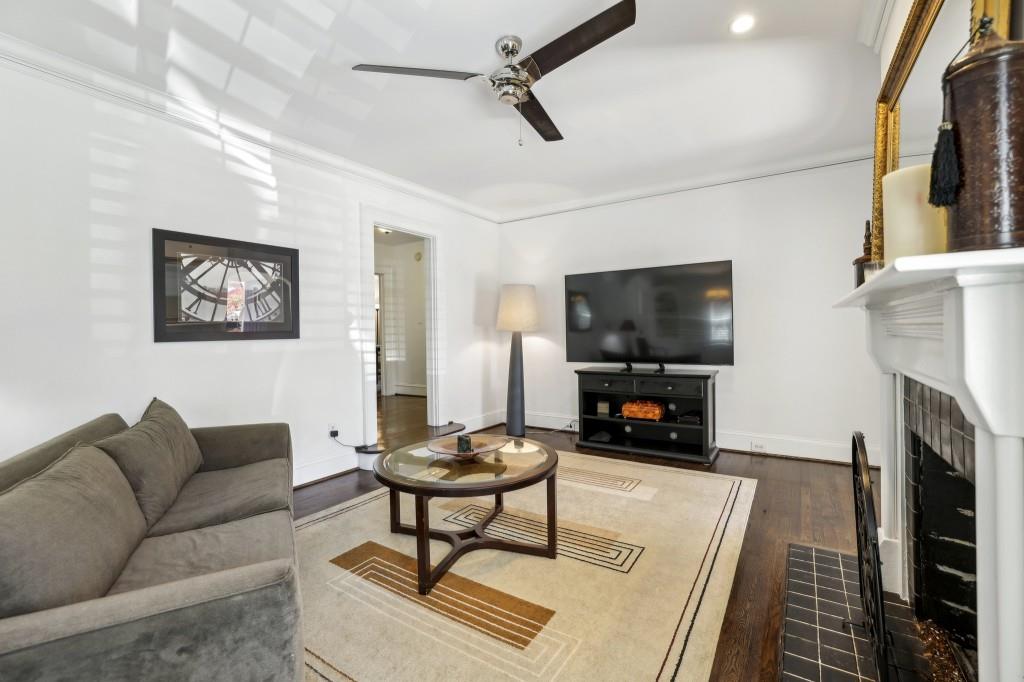 156 Sisson Avenue NE