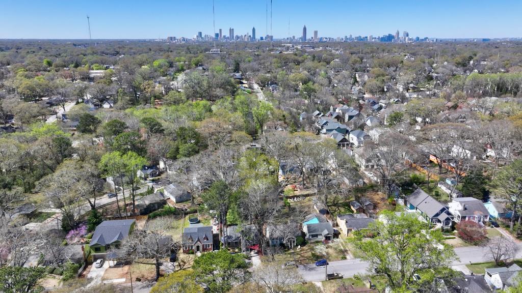 156 Sisson Avenue NE