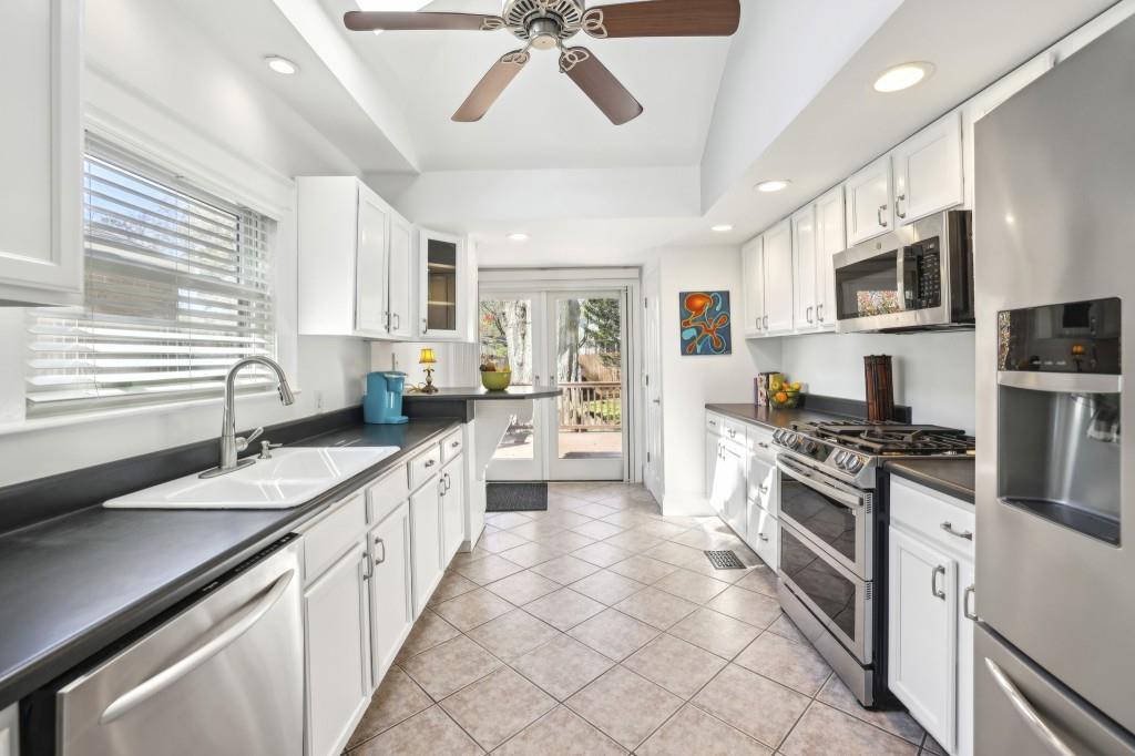 156 Sisson Avenue NE