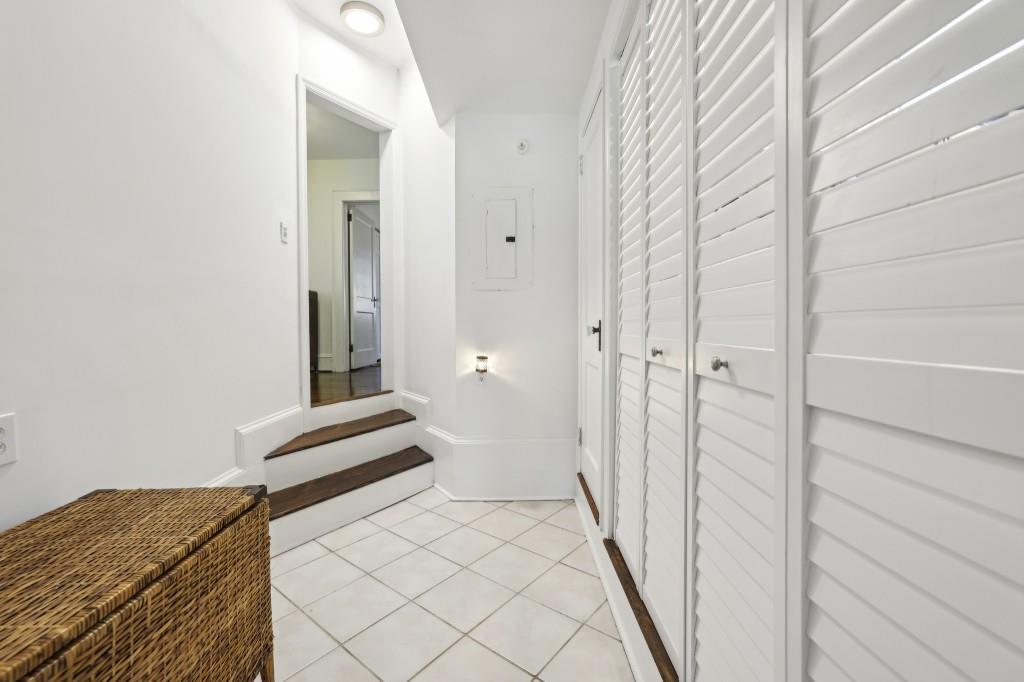 156 Sisson Avenue NE