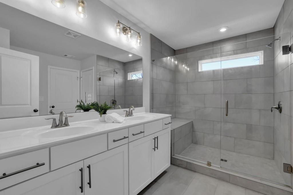 634 Spadina Road