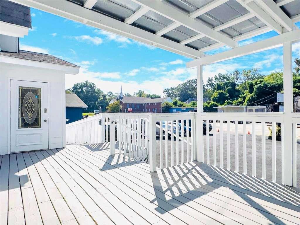 6566 JAMES B RIVERS MEMORIAL Drive