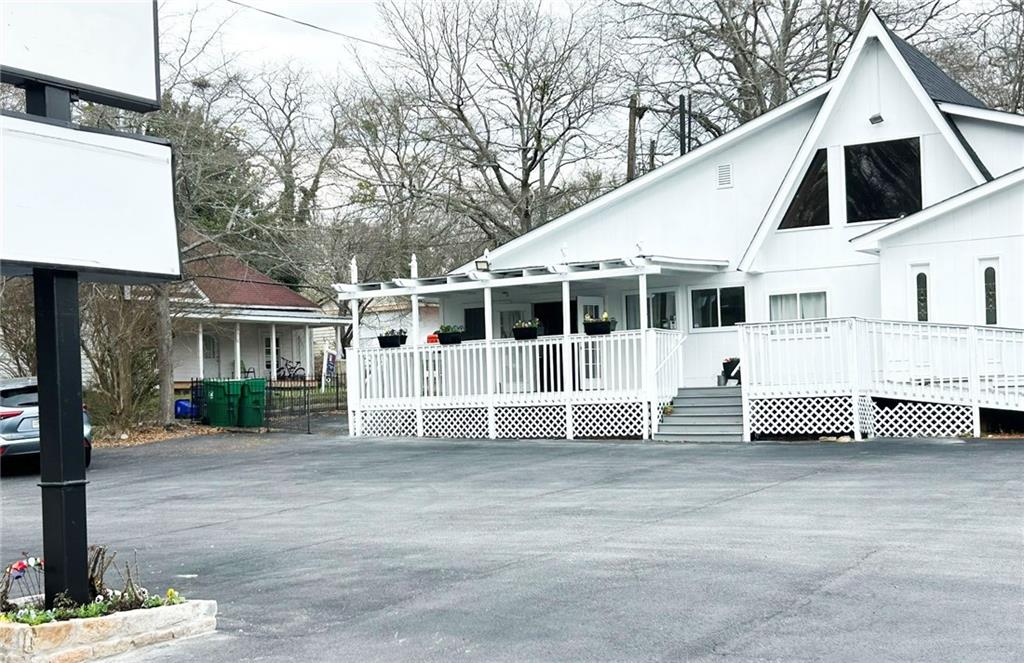 6566 JAMES B RIVERS MEMORIAL Drive