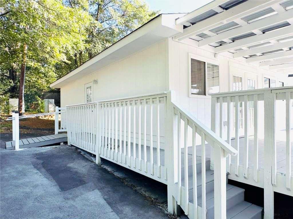 6566 JAMES B RIVERS MEMORIAL Drive