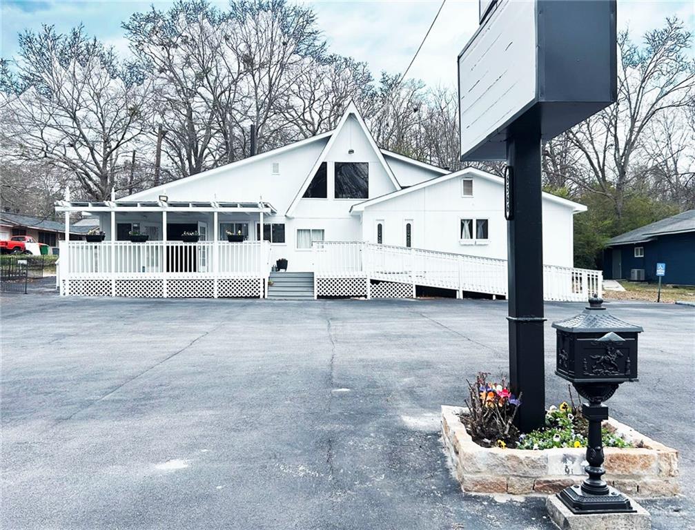 6566 JAMES B RIVERS MEMORIAL Drive