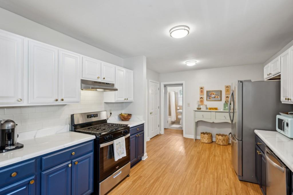 2608 Glenvalley Drive
