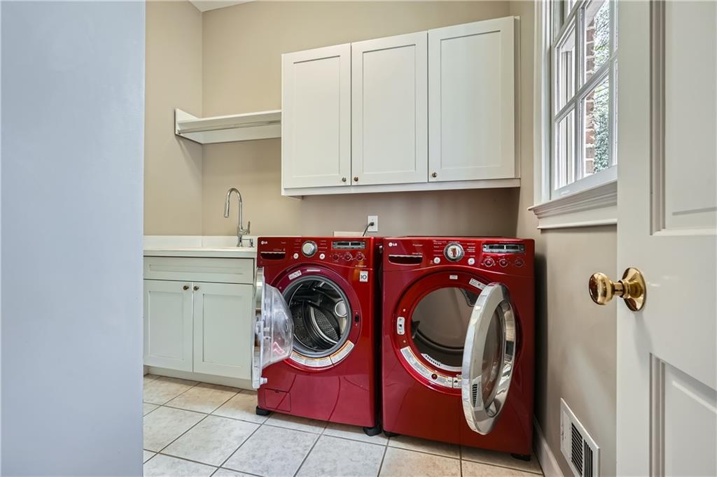 4503 Payton Oaks Place NE