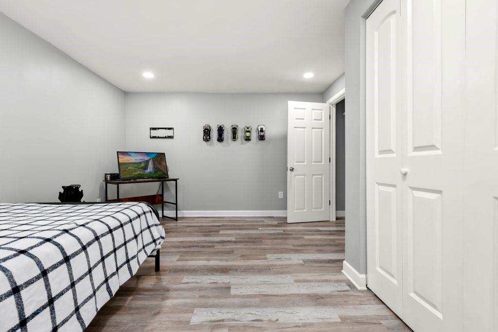 2100 Kings Valley Drive