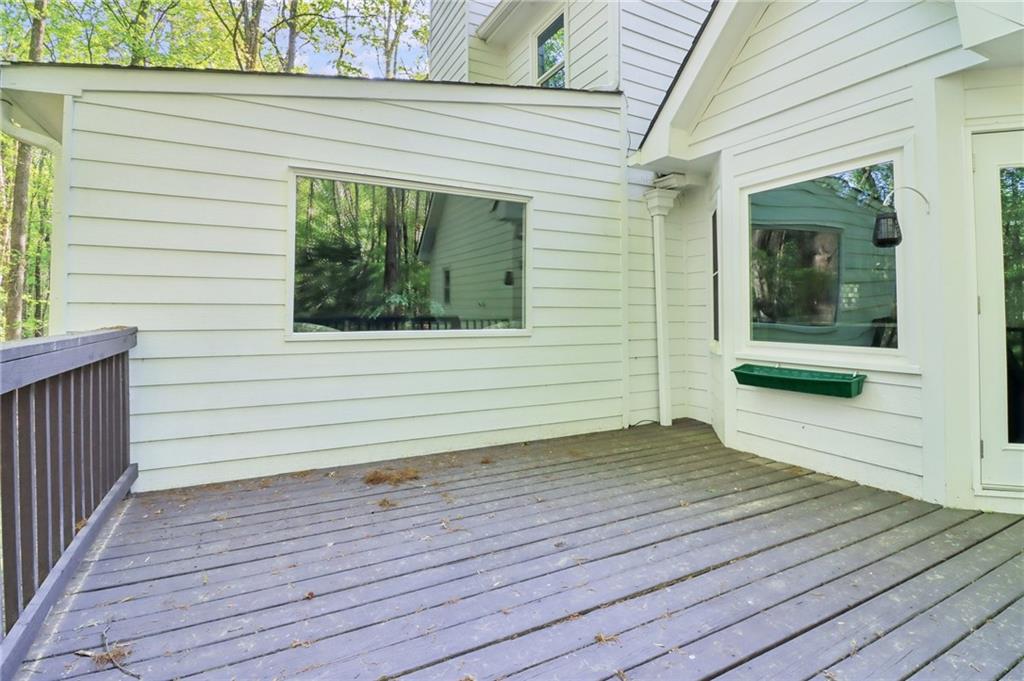 2100 Kings Valley Drive