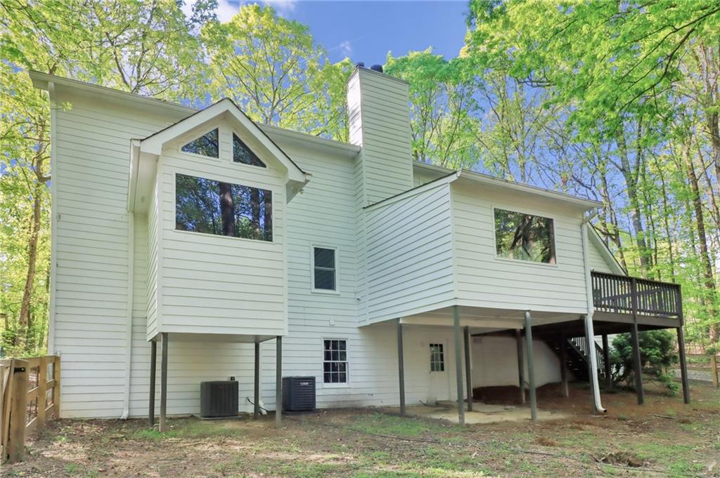 2100 Kings Valley Drive