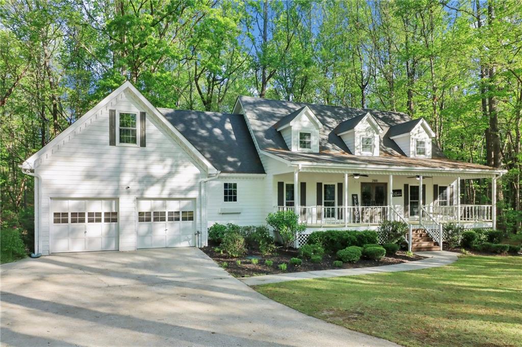 2100 Kings Valley Drive