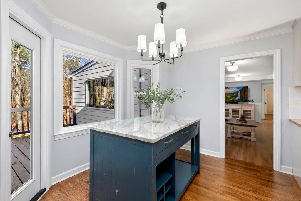 2100 Kings Valley Drive