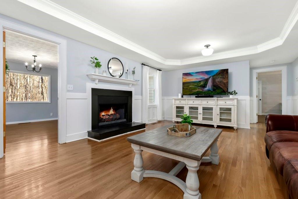 2100 Kings Valley Drive