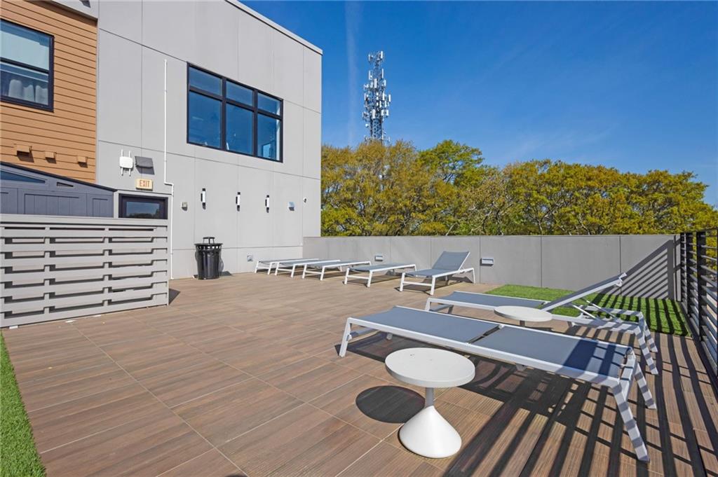 112 Rogers Street NE Unit 207
