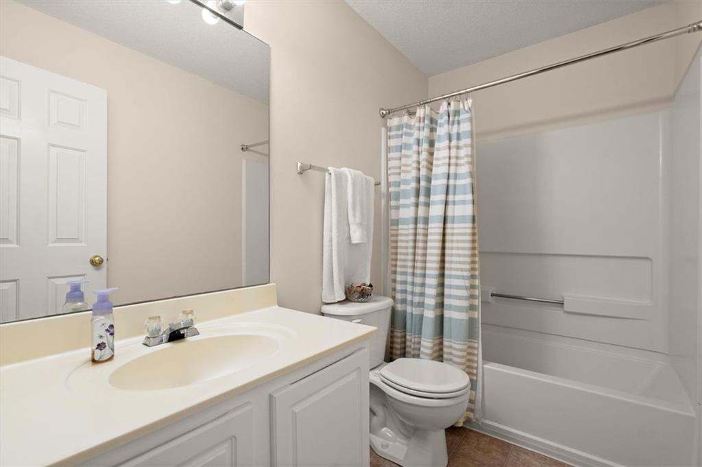 5361 MEDLOCK CORNERS Drive