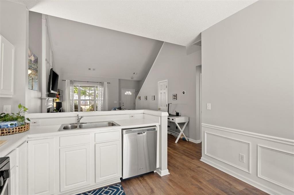 5361 MEDLOCK CORNERS Drive