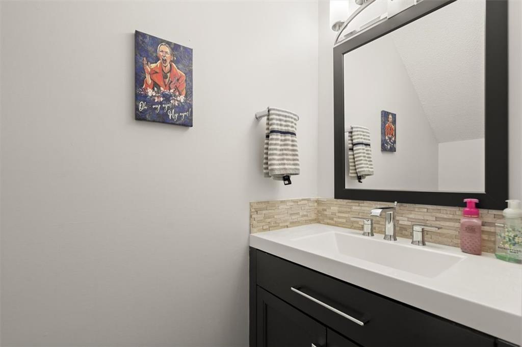 5361 MEDLOCK CORNERS Drive