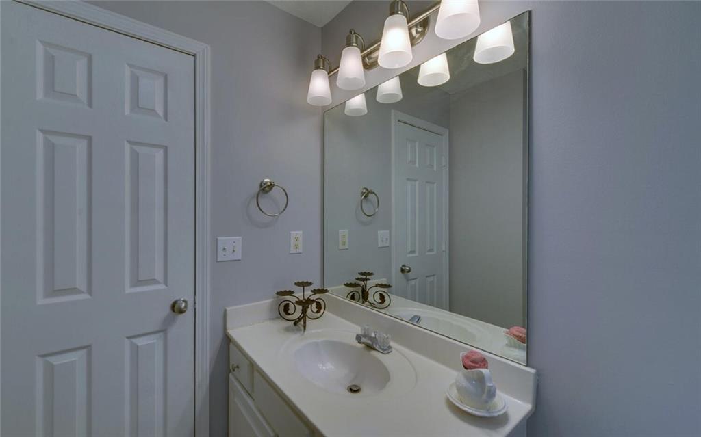 1080 Smoke Hill Lane