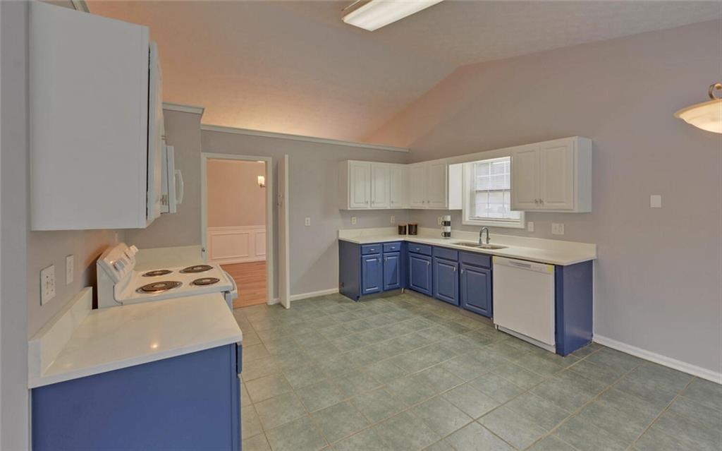 1080 Smoke Hill Lane