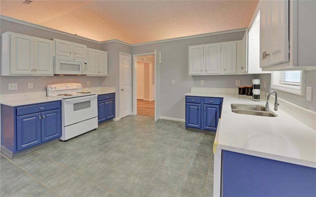 1080 Smoke Hill Lane