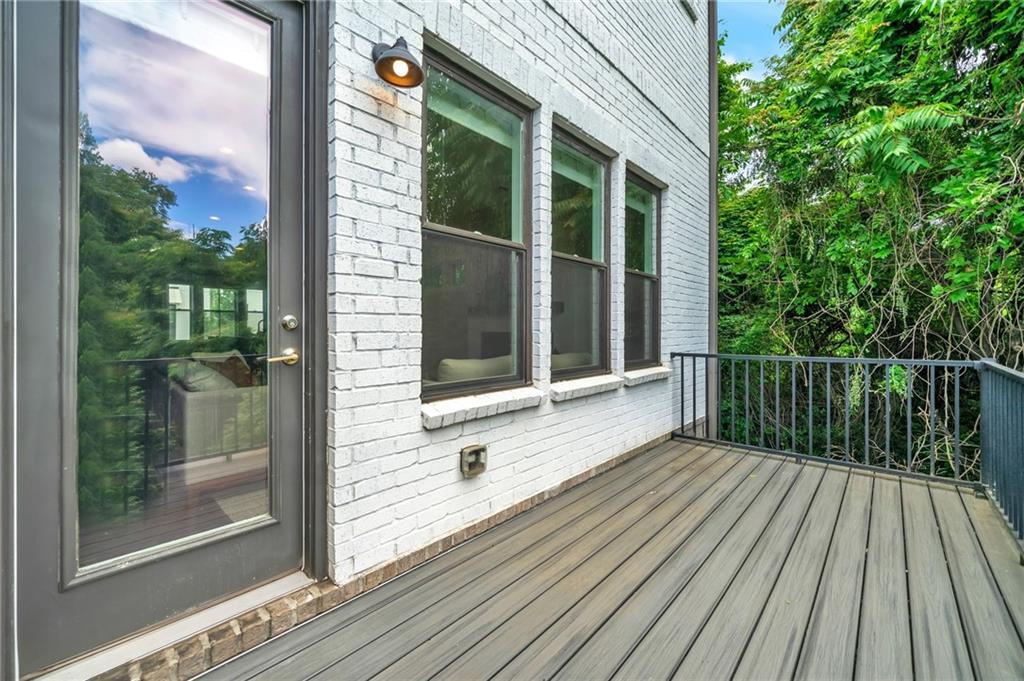 215 Arizona Avenue NE Unit 6