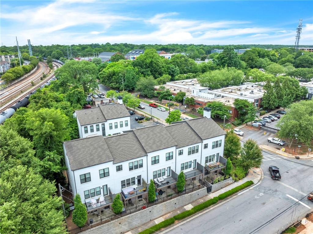 215 Arizona Avenue NE Unit 6