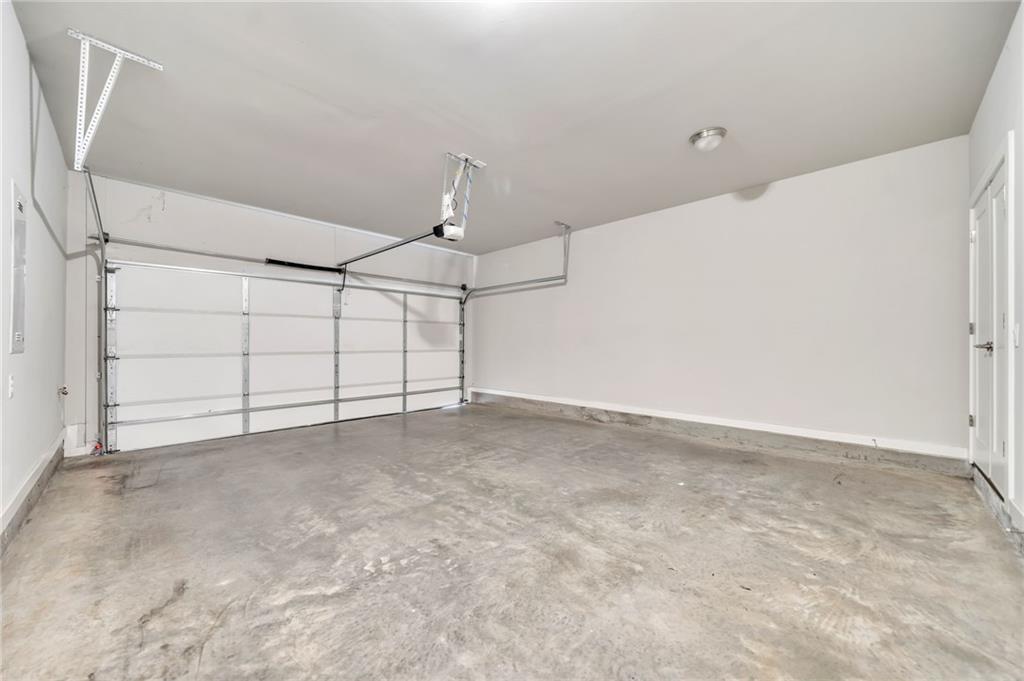 215 Arizona Avenue NE Unit 6