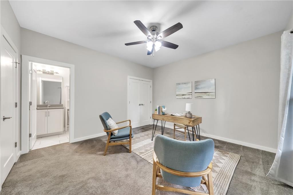 215 Arizona Avenue NE Unit 6